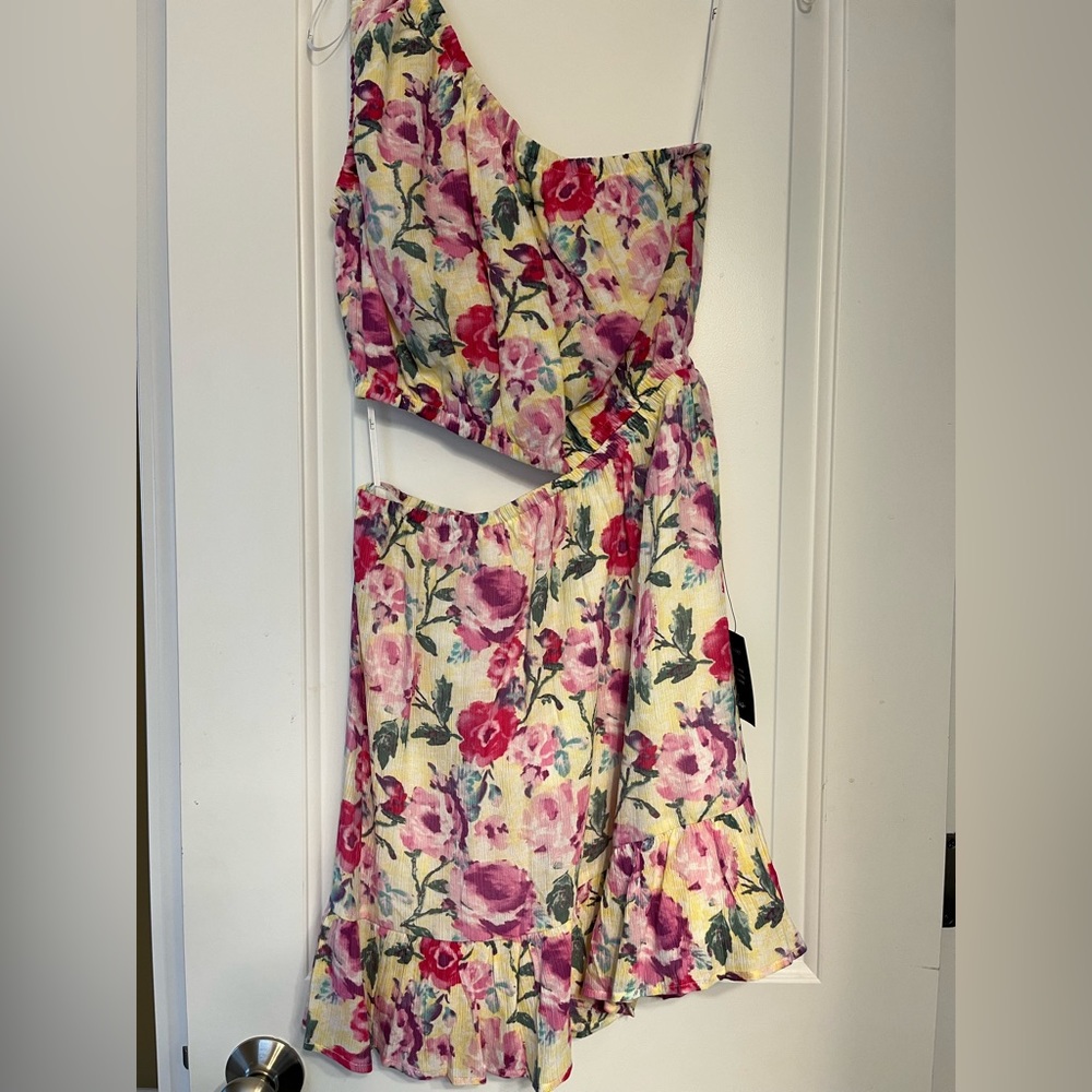 Lulus one shoulder cutout dress